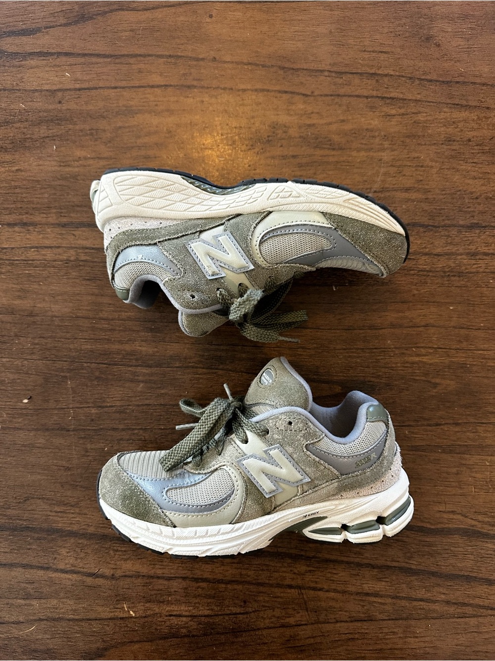 New Balance 2002R Kids Shoes Olive Gray Size 13.5 PC2002CA Suede Sneakers
